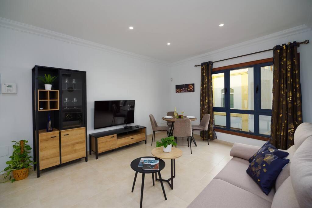 Moderno Y Elegante Apartamento Centrico Con Balcon Playa Blanca  Exterior foto